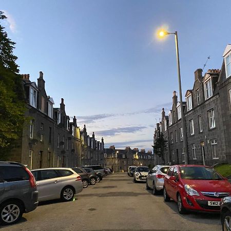Old City Gem Flat Aberdeen Extérieur photo