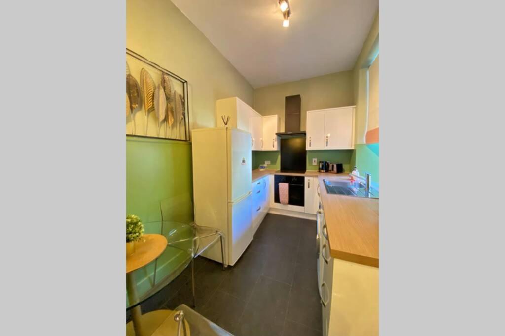 Old City Gem Flat Aberdeen Extérieur photo